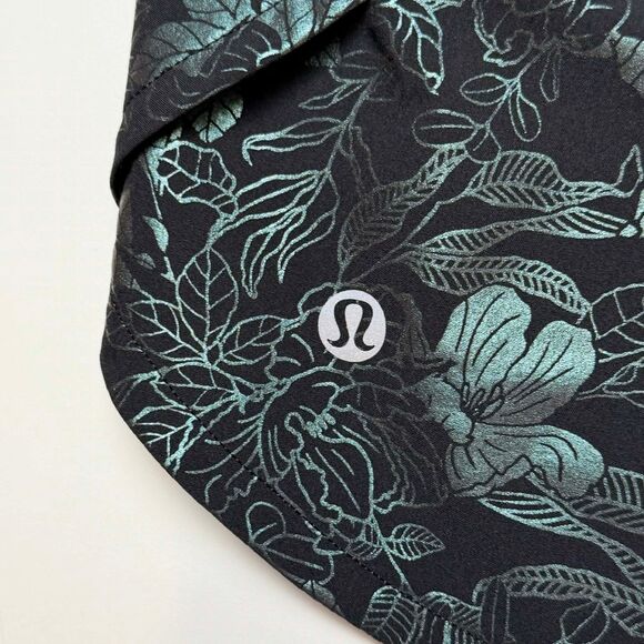 Lululemon Speed Up Mid-Rise Lined Short 4" Logo Flourish Black Iridescent Foil - Picture 6 of 9